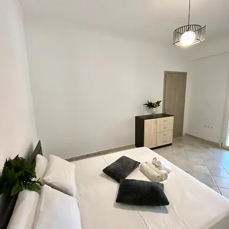 Апартаменты 1-bedroom By The *